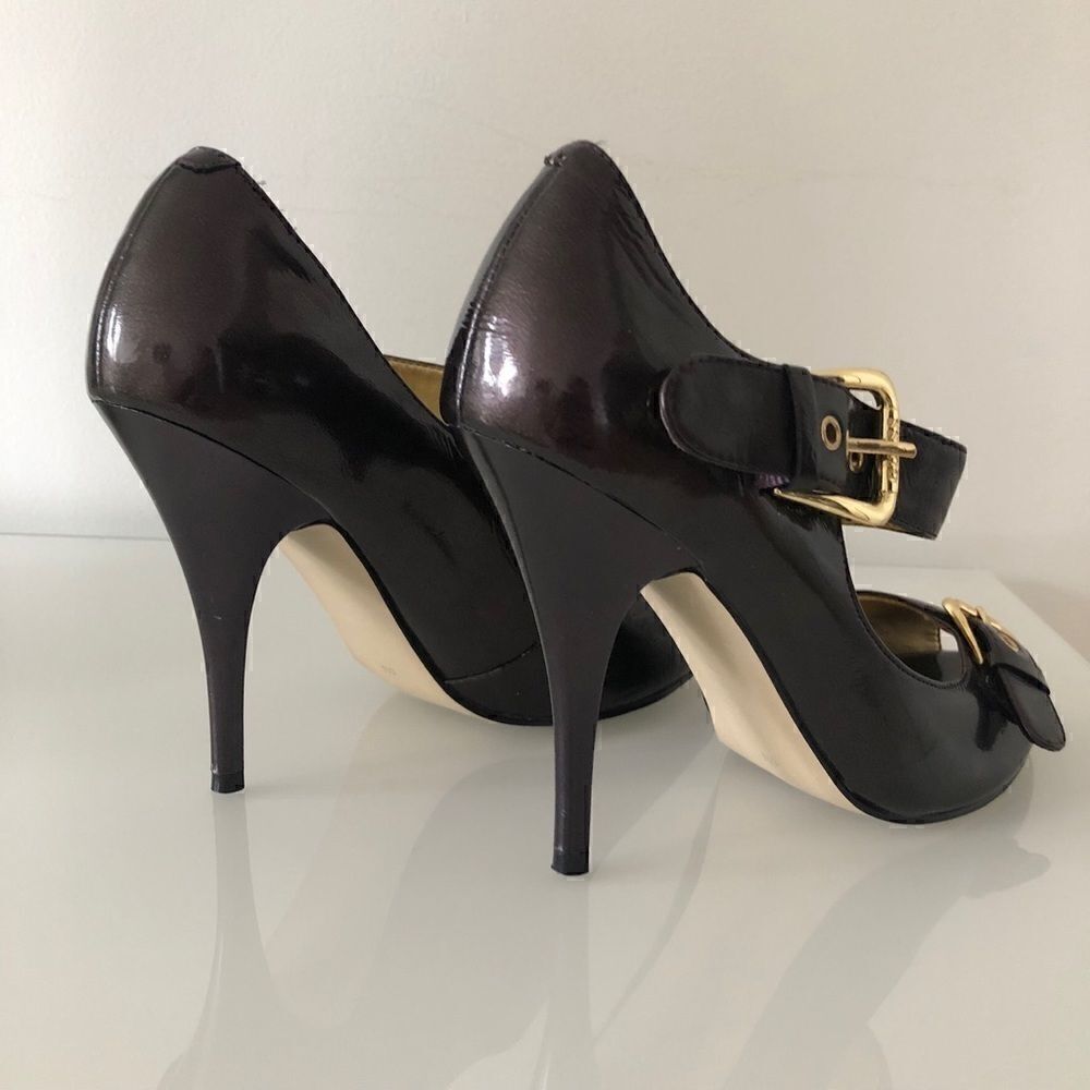 NWOT Guess Heels - Picture 3 of 8
